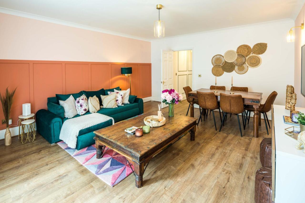 Charming Spacious 2Br Flat Near Station Plus Parking Londres Extérieur photo
