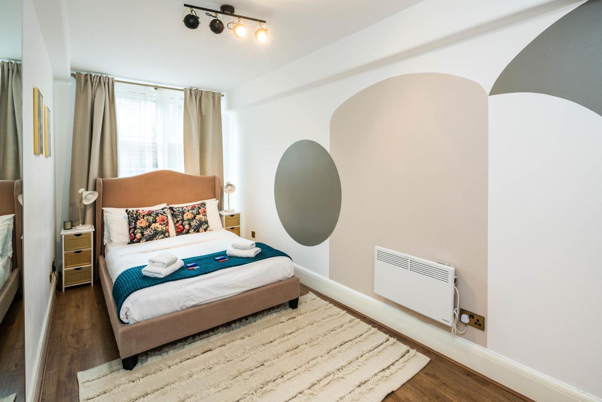 Charming Spacious 2Br Flat Near Station Plus Parking Londres Extérieur photo