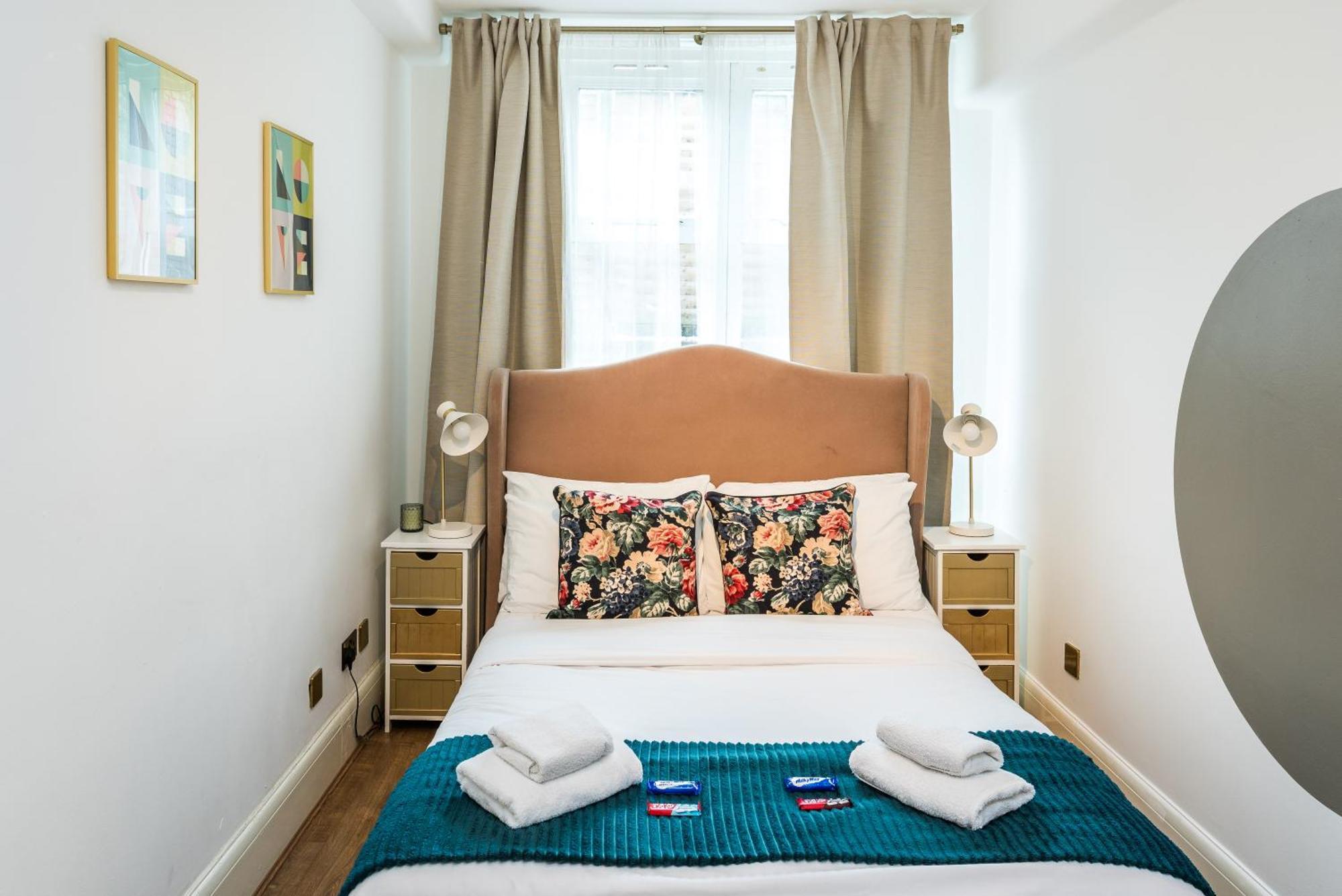 Charming Spacious 2Br Flat Near Station Plus Parking Londres Extérieur photo